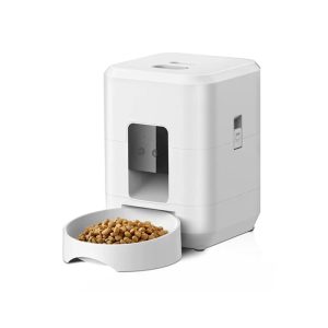 Smart feeding machine for pet dogs